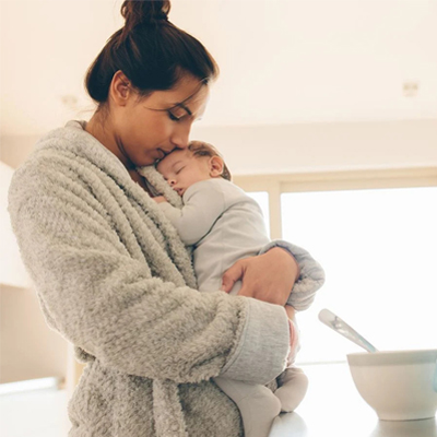 از کجا بفهمیم نوزاد به اندازه کافی شیر میخورد